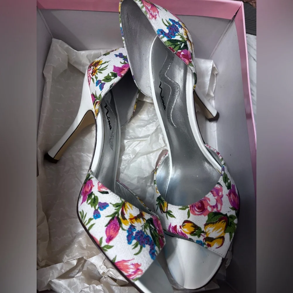 NWT Nina Floral Women's Heels Size: 9 With box - Picture 5 of 7